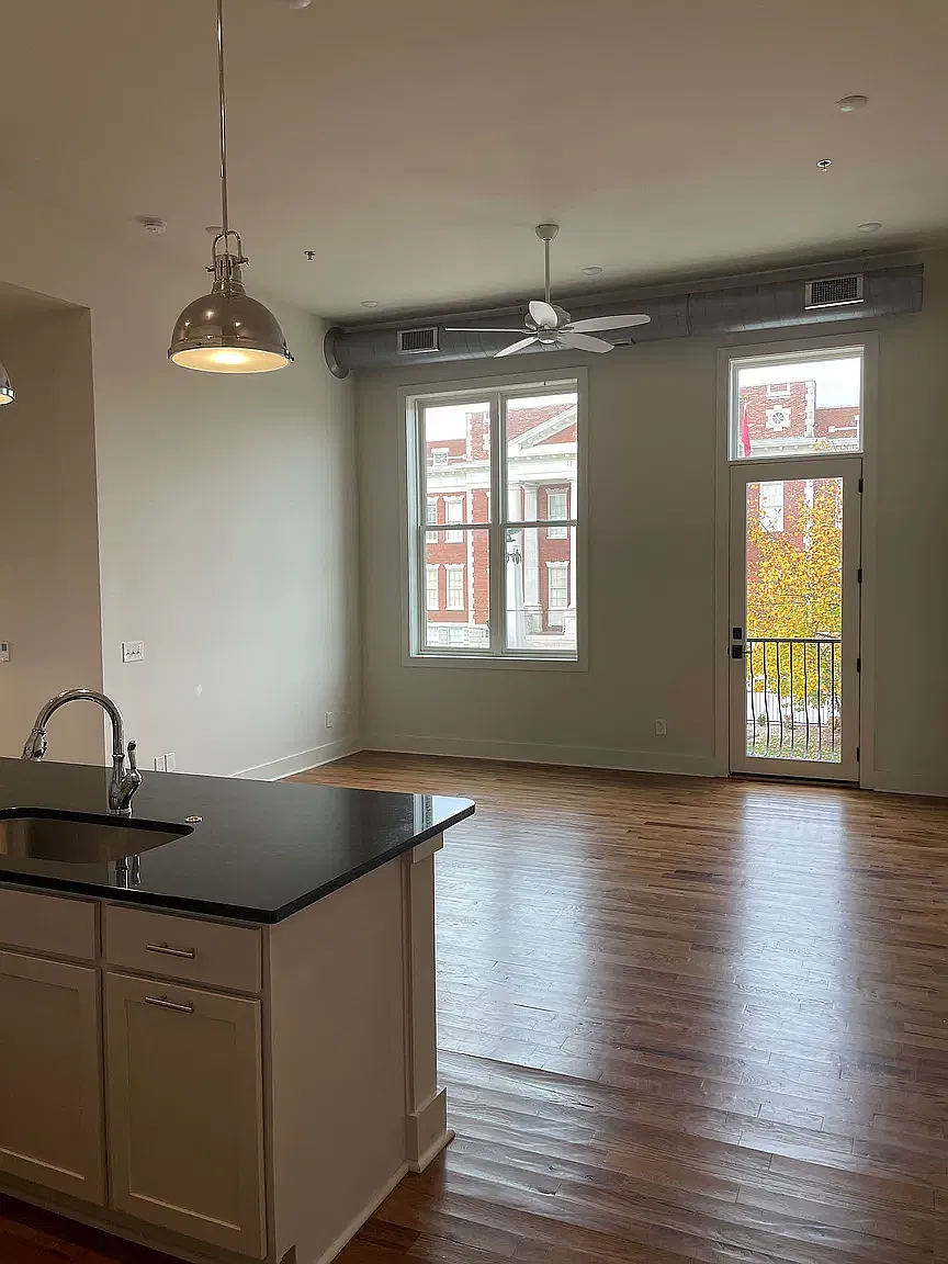 2 bed, $2,050 — Photo 3