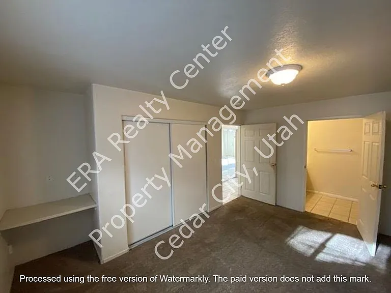 330 N 900 W #H — Photo 12
