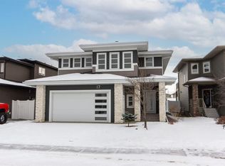 17 NW Lazaro Close, Red Deer, AB T4R 0R6