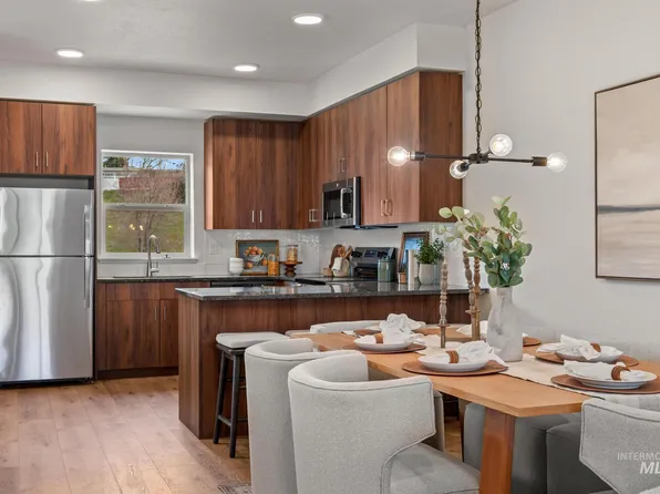 7469 W Swain Ln, Garden City, OK 73714