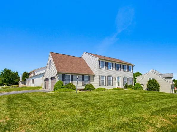 1802 Michelle Dr, York, PA 17408