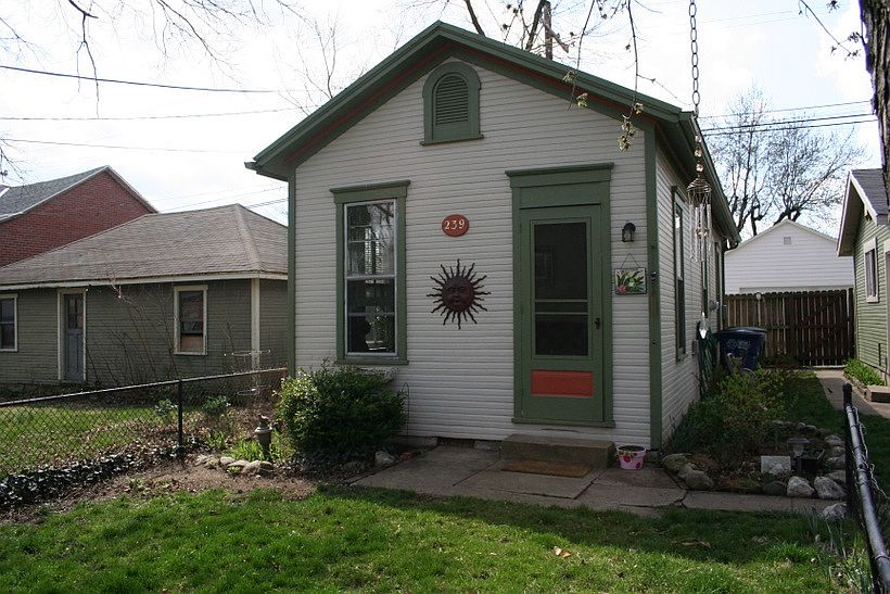 1st image of 239 Morton Ave