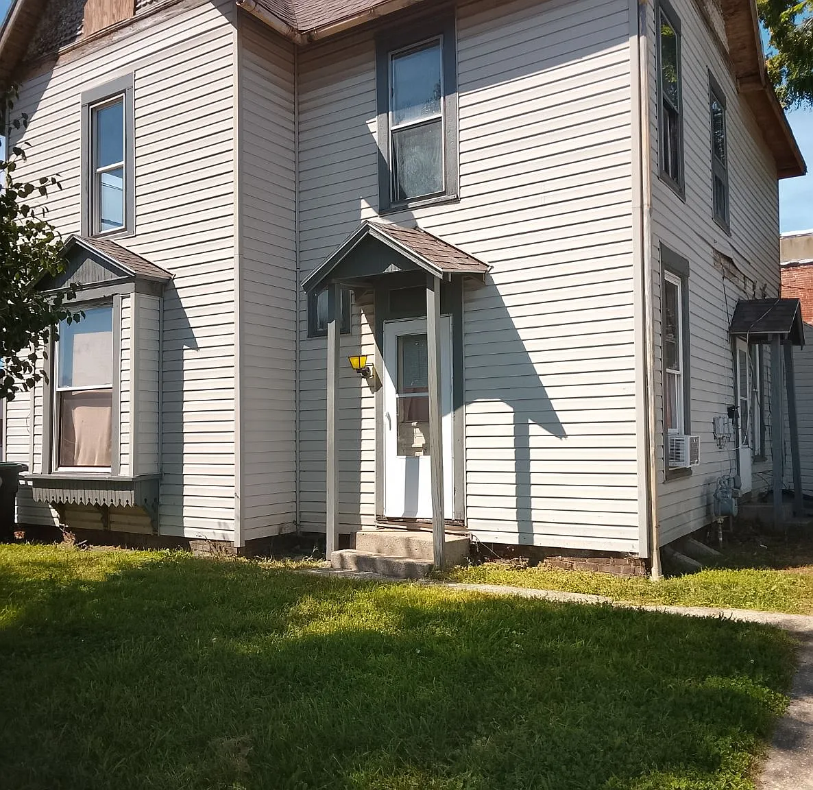 2 bed, $850 — Photo 1
