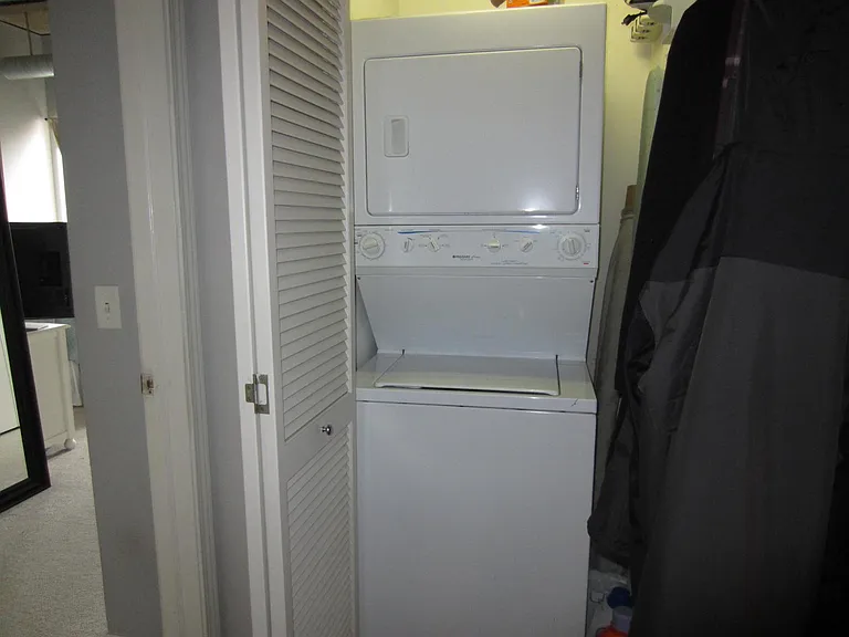 111 S Morgan St #814 — Photo 10