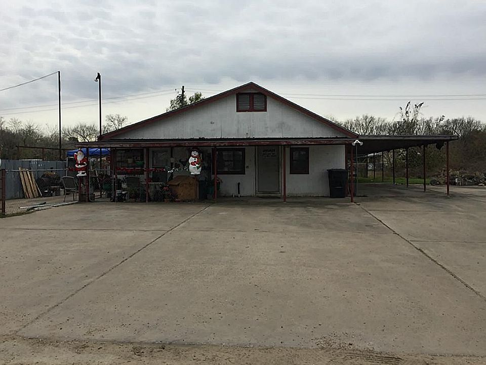 2nd image of 7504 Manning Ln