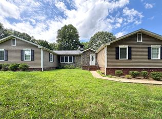2417 Rettrop Dr, Mc Leansville, NC 27301