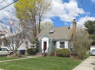 41 Homefield Ave, Providence, RI 02908