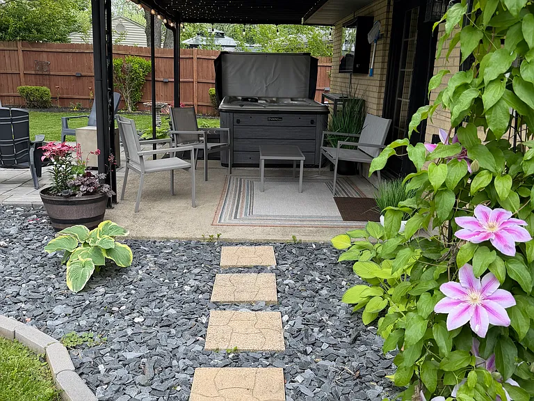 Rain or shine, enjoy a steamy soak while watching your favorite shows on the outdoor TV. Your private spa retreat awaits!