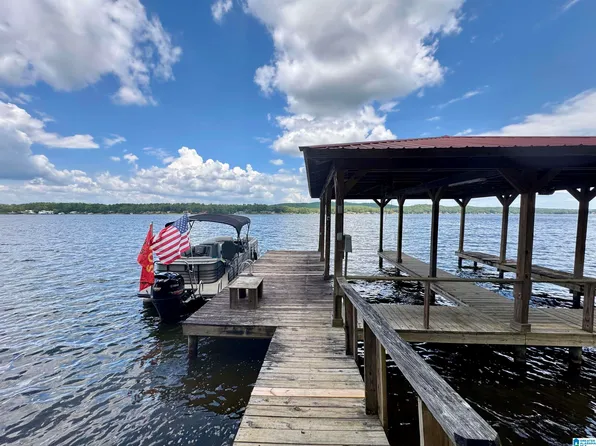 42 Two Stone Trl, Sylacauga, AL 35151