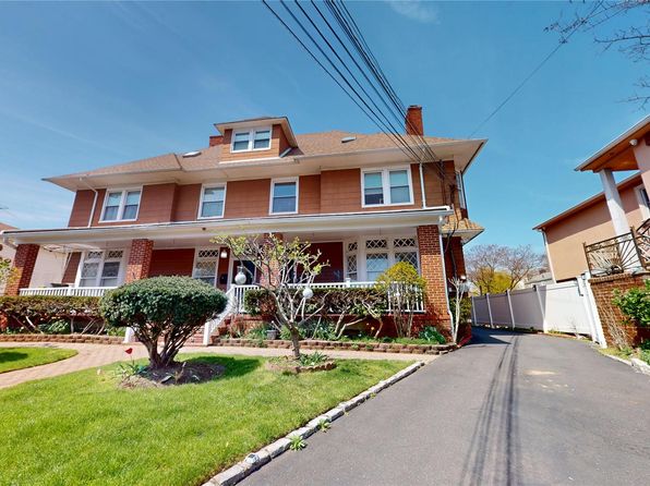 3106 Healy Avenue, Bayswater, NY 11691