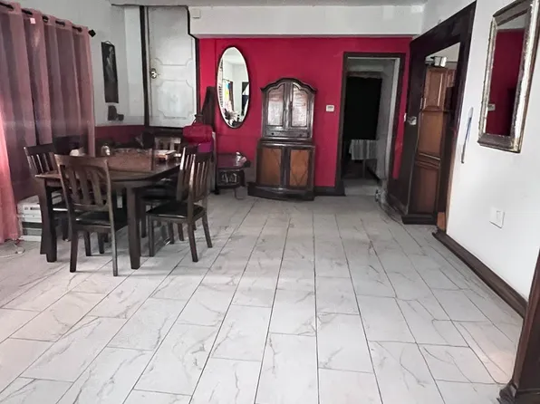 2635 East 19th Street image 11 of 11