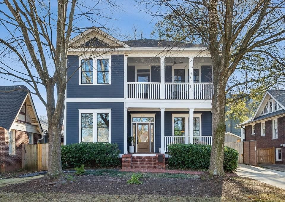 1st image of 691 Willoughby Way NE