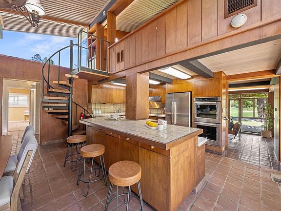 4th image of 5449 Greenside Dr
