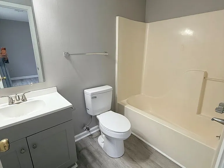 103 Middle St — Photo 15