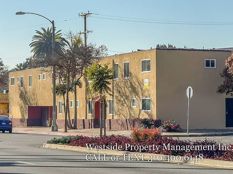 1731 Pico Blvd. — Photo 10