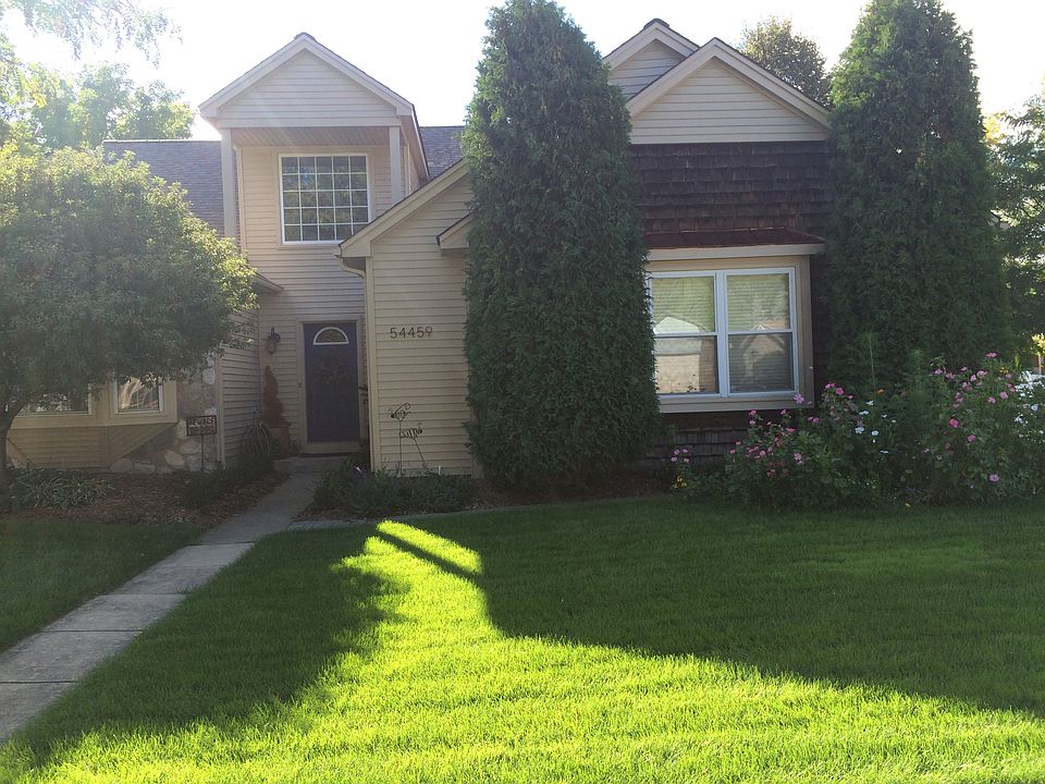 1st image of 54459 Avondale Dr