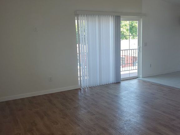 3rd image of 1073 E 70th Way #A