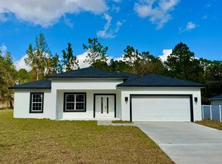 7040 N Santos Dr, Dunnellon, FL 34434