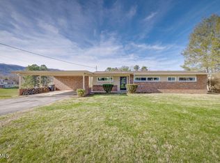 2121 Heatherly Rd, Kingsport, TN 37660