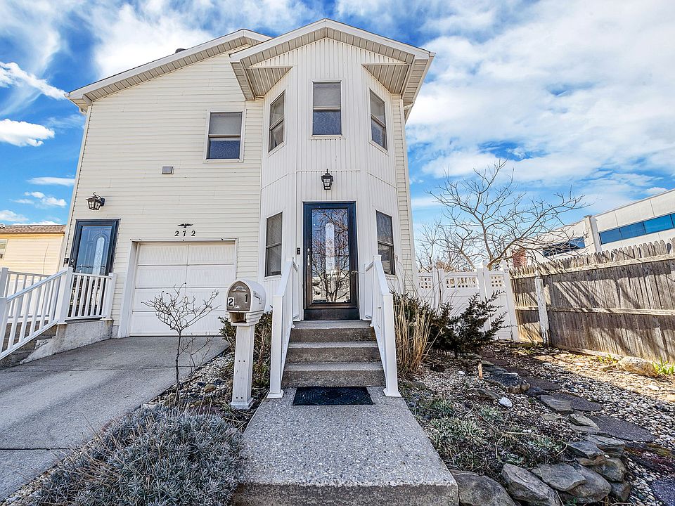 1st image of 272 E Harrison St #1