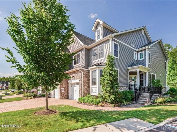 63 Mccormick Avenue S, Old Bridge, NJ 08857