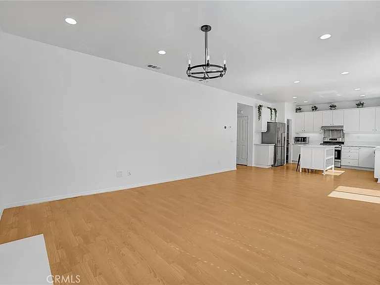 76 Millbrook — Photo 10