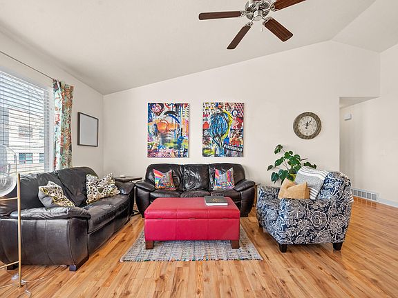 3rd image of 544 N Macland Ln