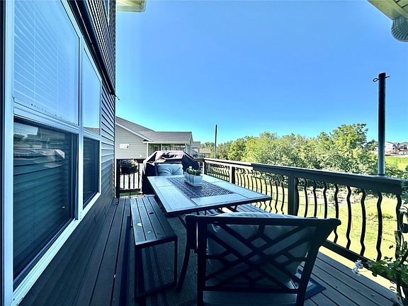 5th image of 803 Hillside Dr