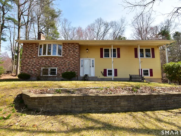 45 Grissom Road, Manchester, CT 06042