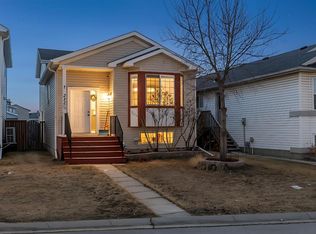 232 E Martin Crossing Way NE, Calgary, AB T3J 3V4