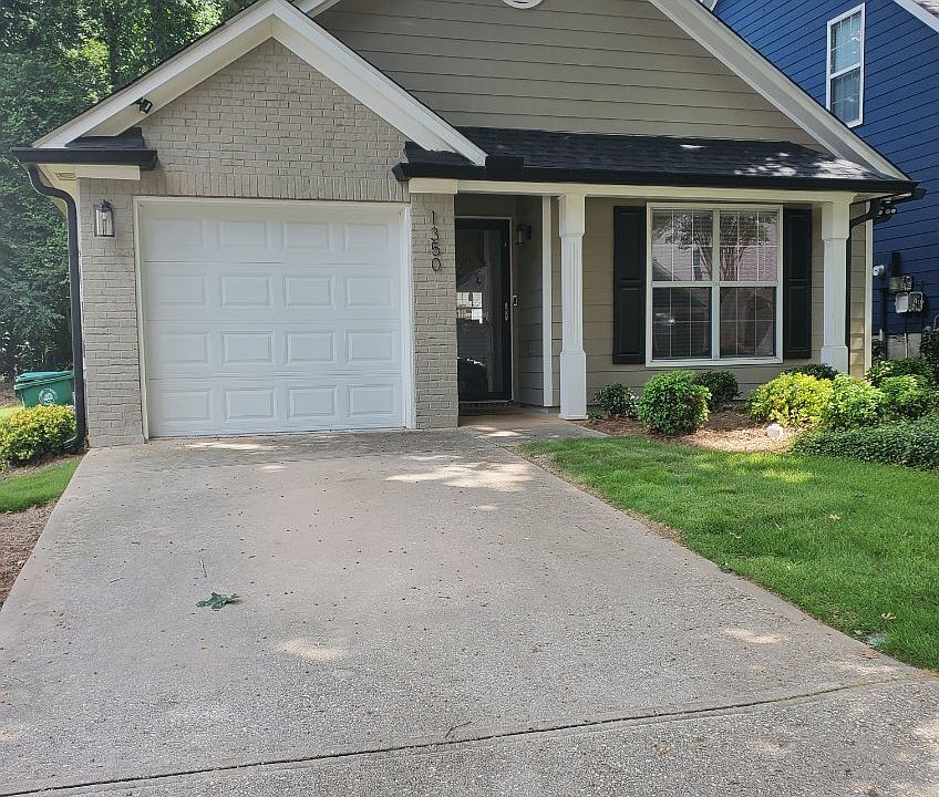 1st image of 1350 Gates Dr SE