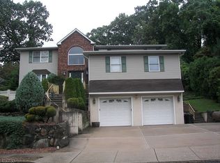 88 Mazur Pl, Hawthorne, NJ 07506