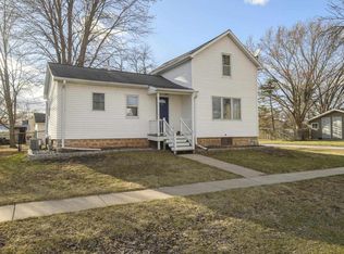 126 N 4th St, Winneconne, WI 54986
