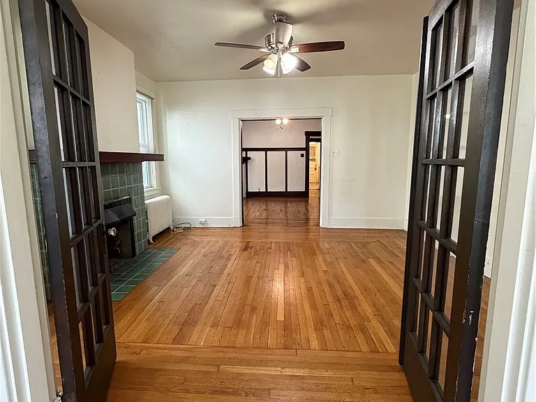 5730 Howe St #1 — Photo 4