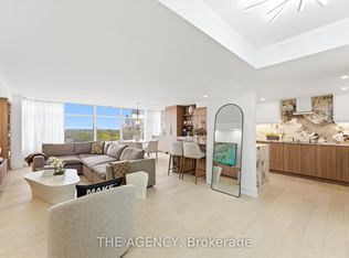 900 Yonge St #902, Toronto, ON M4W 3P5