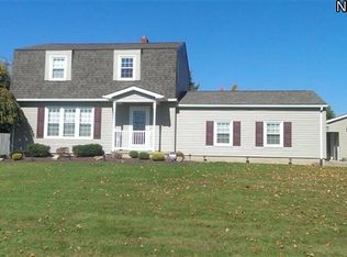 1891 E County Line Rd, Mineral Ridge, OH 44440