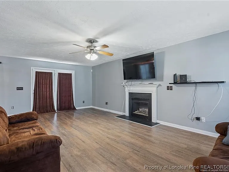 717 Lenoir Dr — Photo 7