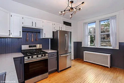 1312 W Argyle St #1 Photo 1