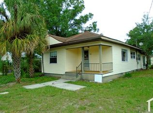 5232 5th St, Zephyrhills, FL 33542