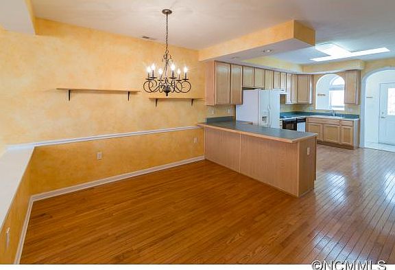 4th image of 123 Shadowbrook Dr