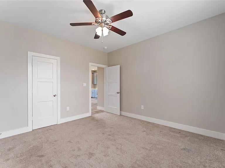 4310 Fernwood Dr — Photo 31