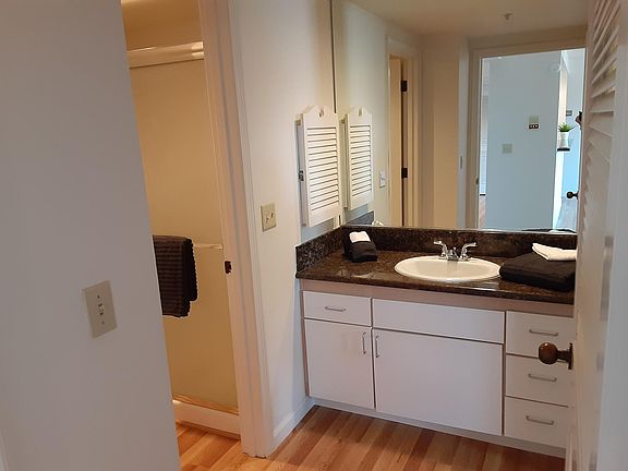 4th image of 1611 SE Lava Dr