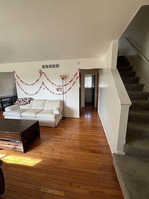 1st image of 315 Stoddard Ave