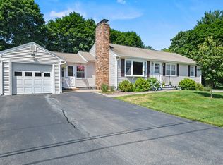 7 Harvey Ln, Westborough, MA 01581