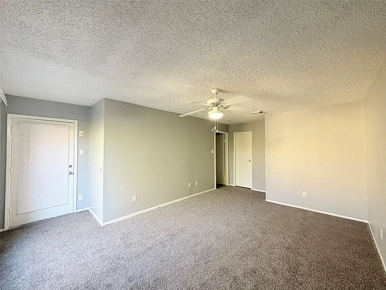 9461 Pagewood Ln #9461 — Photo 23