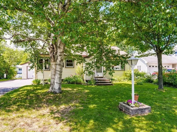 711 28th St, Cloquet, MN 55720-2742