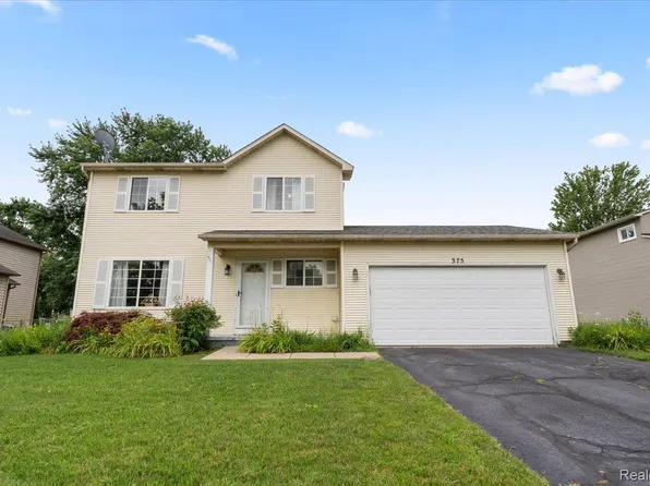 375 Eagle Way, South Lyon, MI 48178