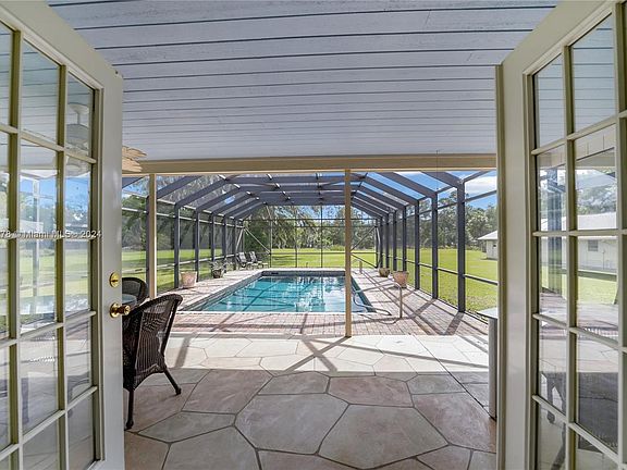 3rd image of 1200 Fox Creek Dr