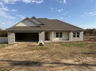 562 N John St, New Brockton, AL 36351