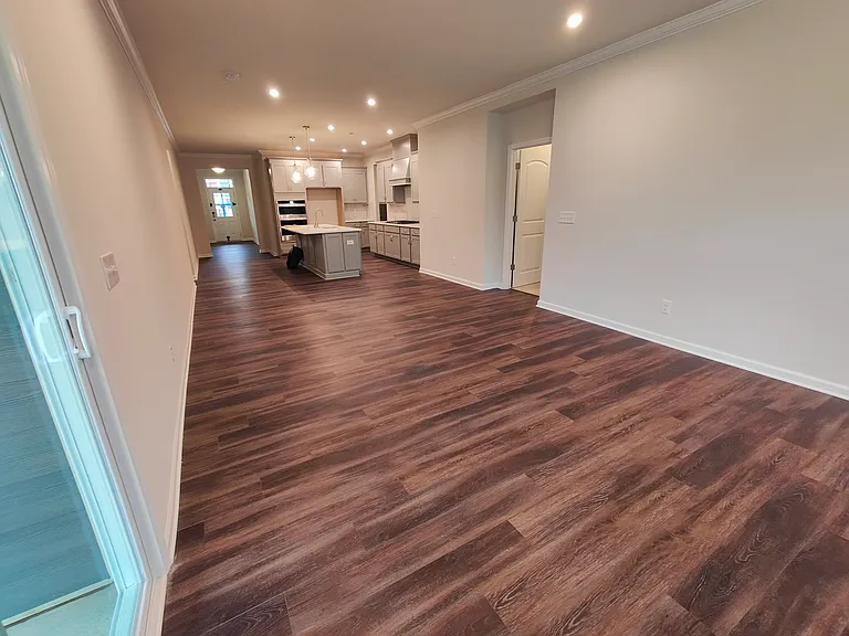 Woodend Dr — Photo 3